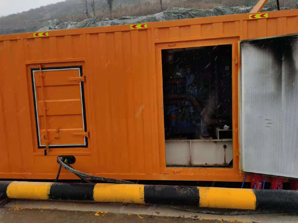 宜阳发电机出租 柴油发电机组电压低报警怎么办？