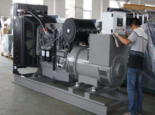 宜阳柴油发电机组和储能设备配合使用的案例