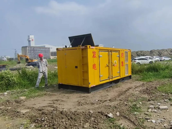 宜阳200KW柴油发电机机组每小时的油耗量受哪些因素影响？